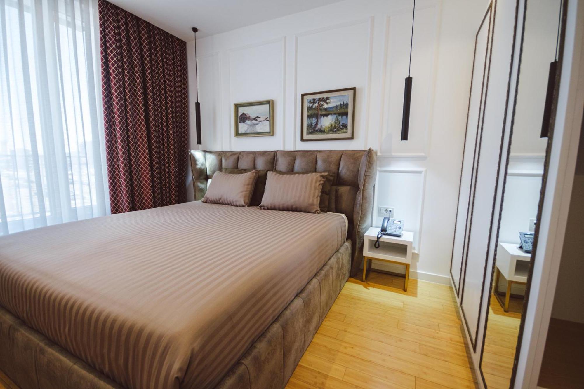 Star Hill Hotel & Spa Prishtine Bagian luar foto