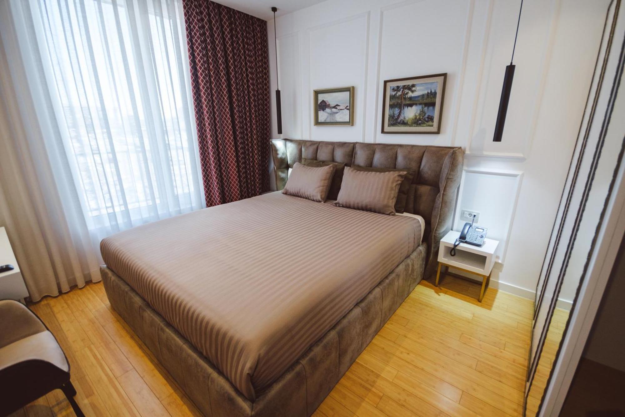 Star Hill Hotel & Spa Prishtine Bagian luar foto
