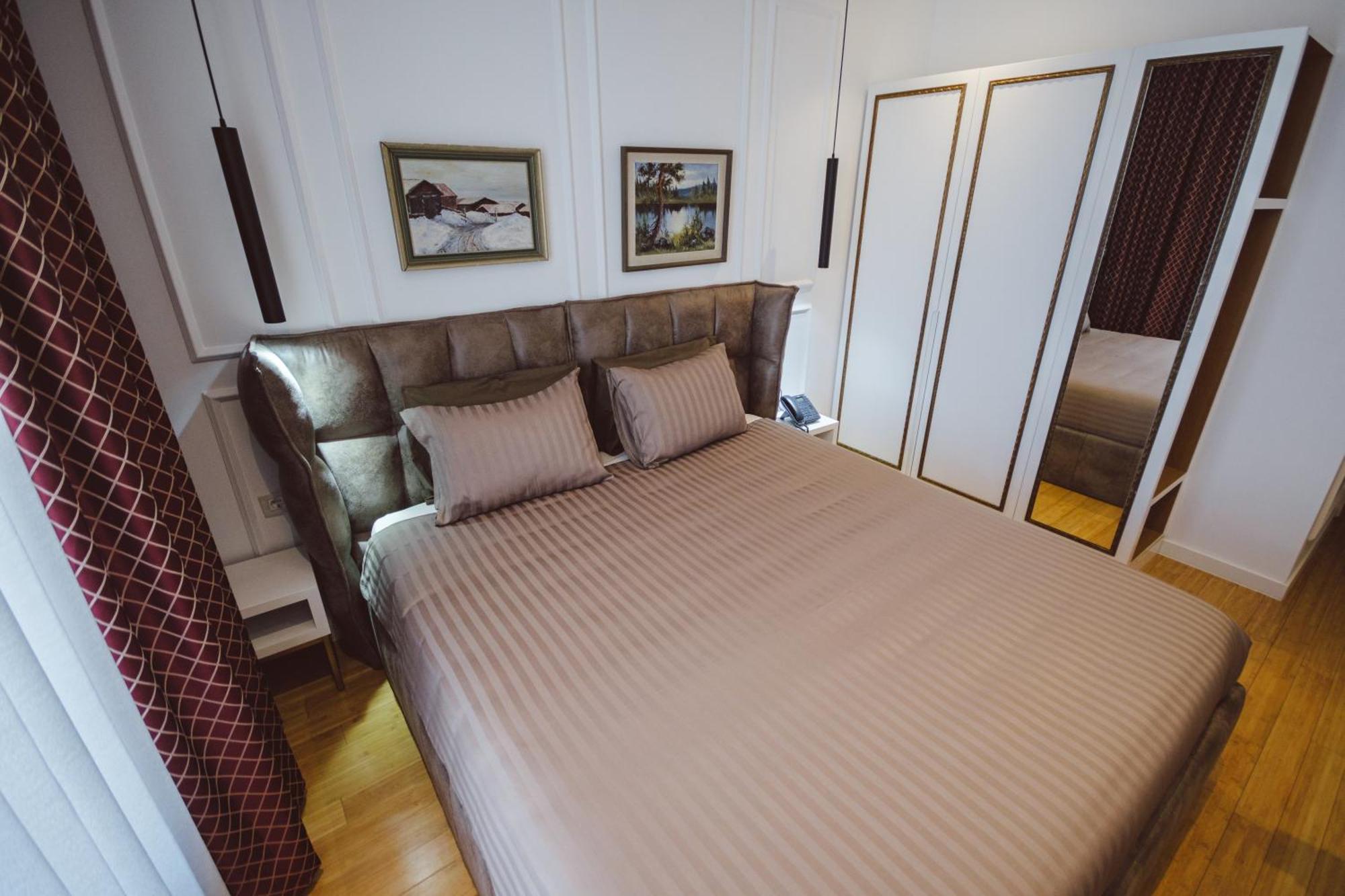 Star Hill Hotel & Spa Prishtine Bagian luar foto