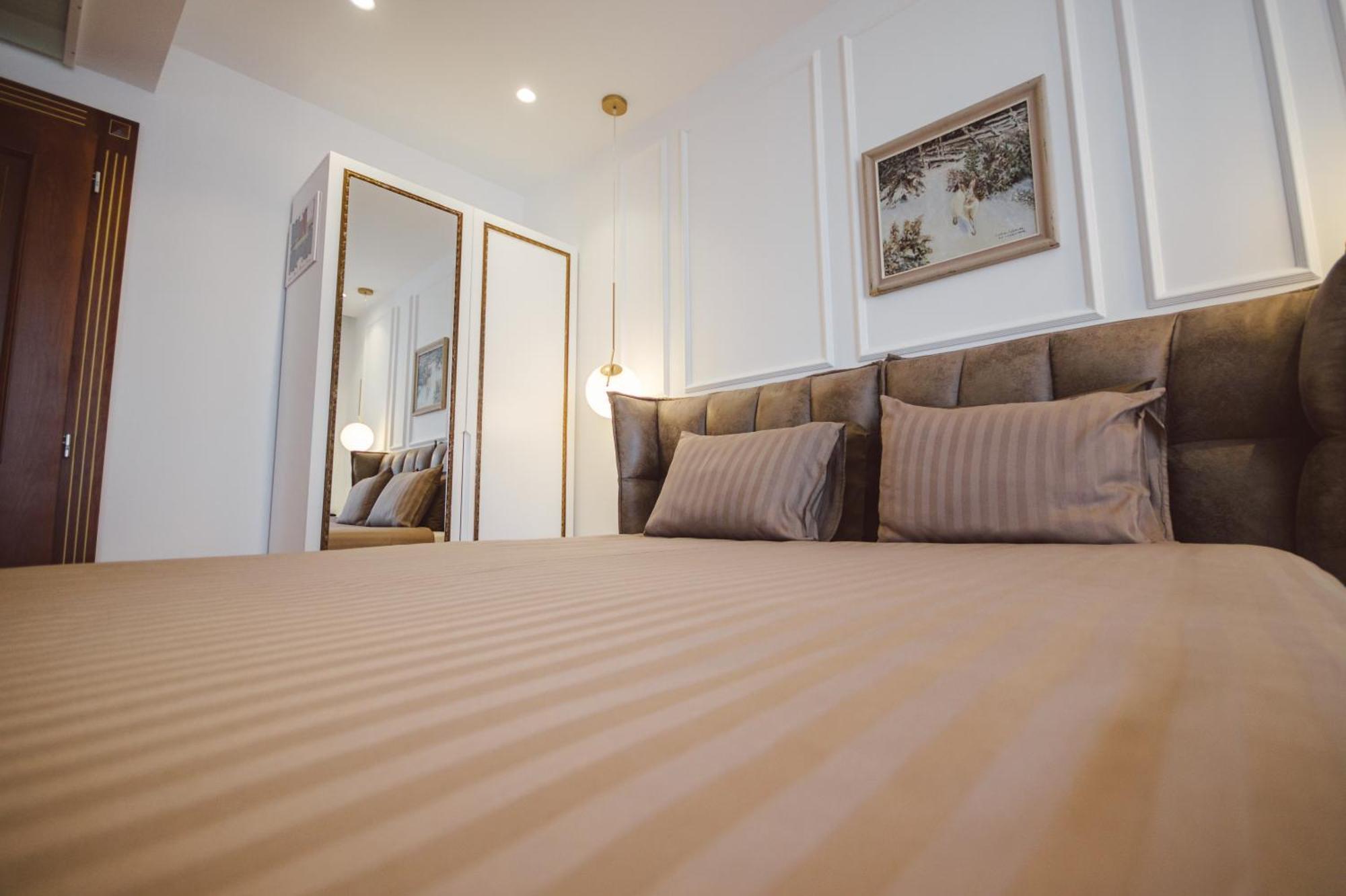 Star Hill Hotel & Spa Prishtine Bagian luar foto